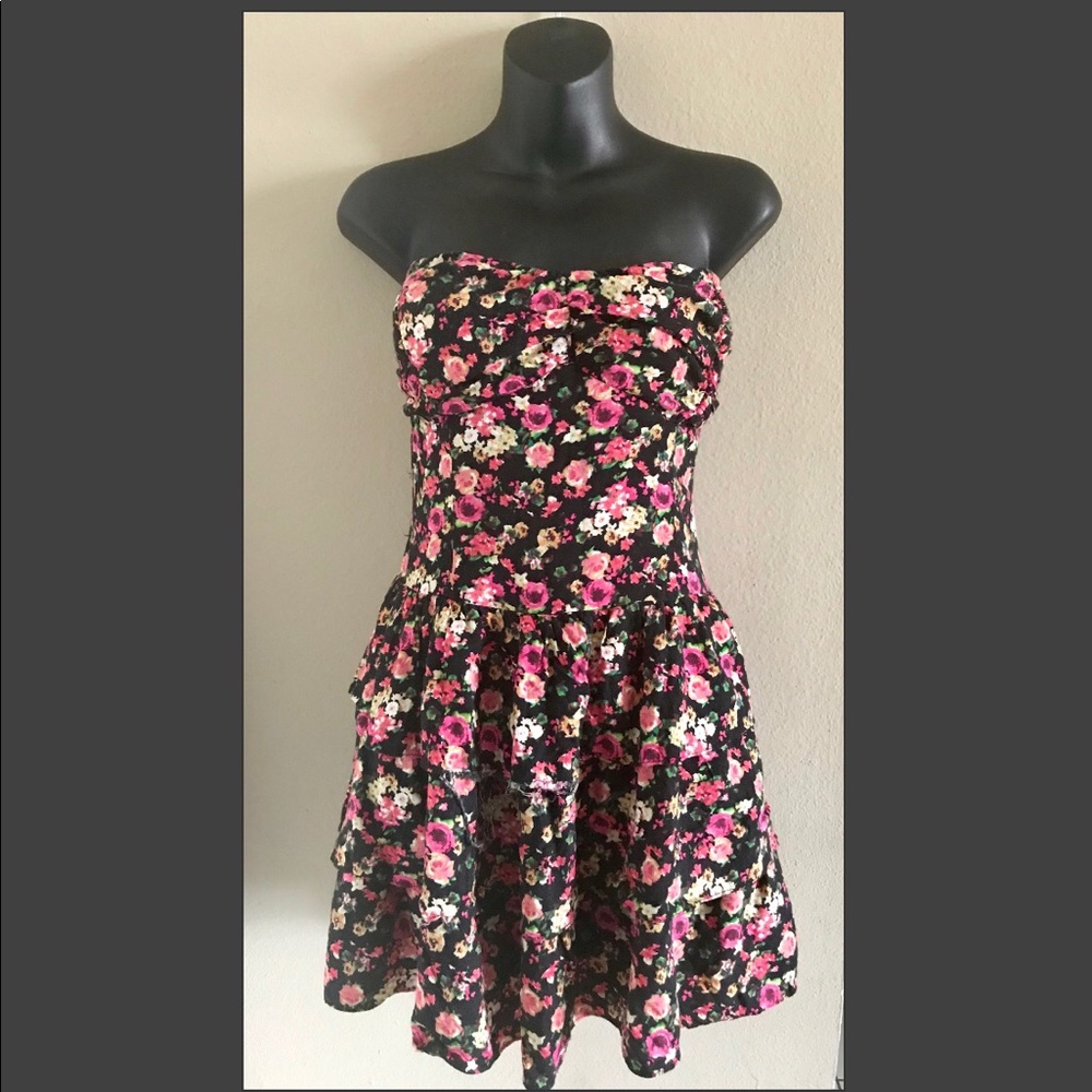 Flirty Fun Floral Strapless Dress!